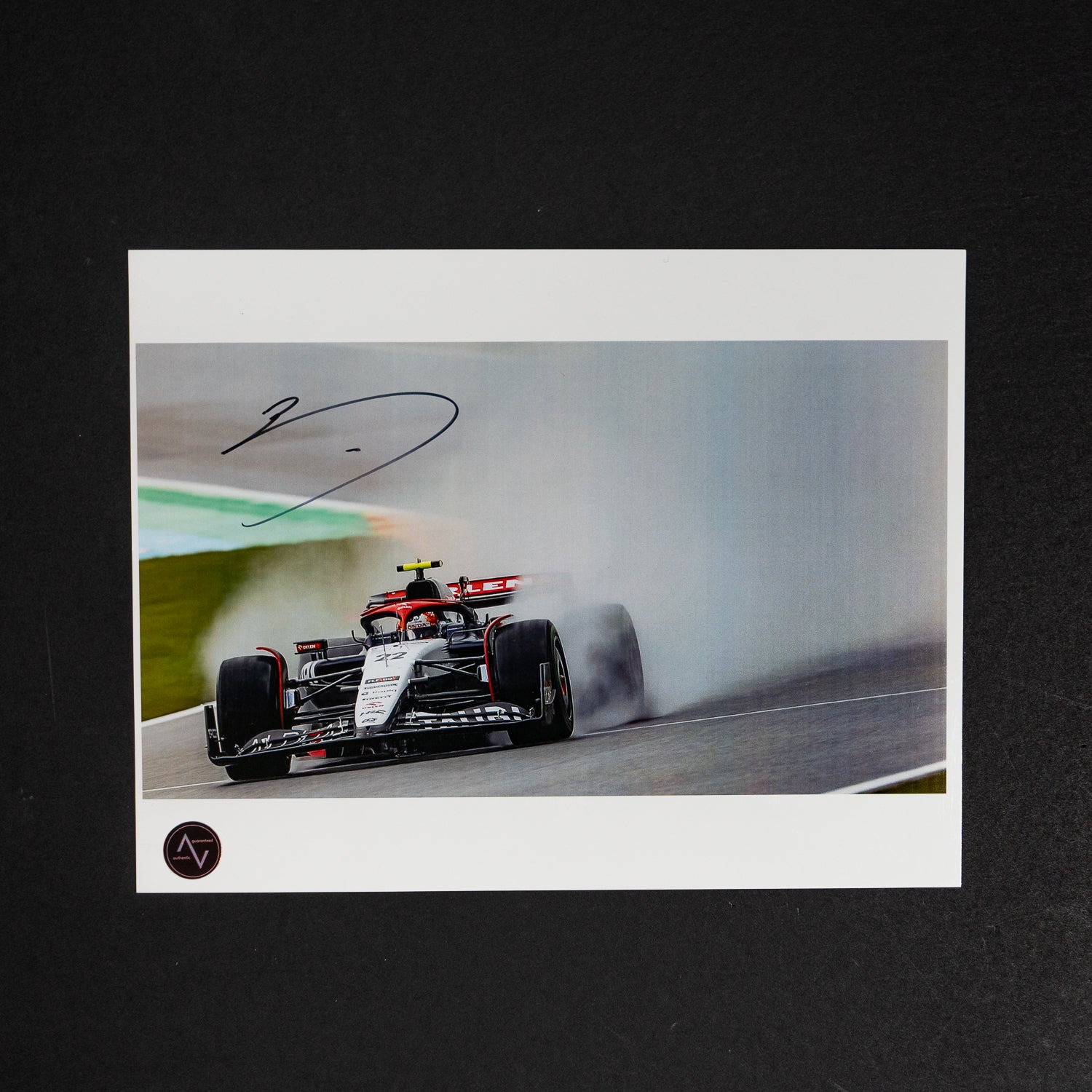 Foto Firmada Yuki Tsunoda